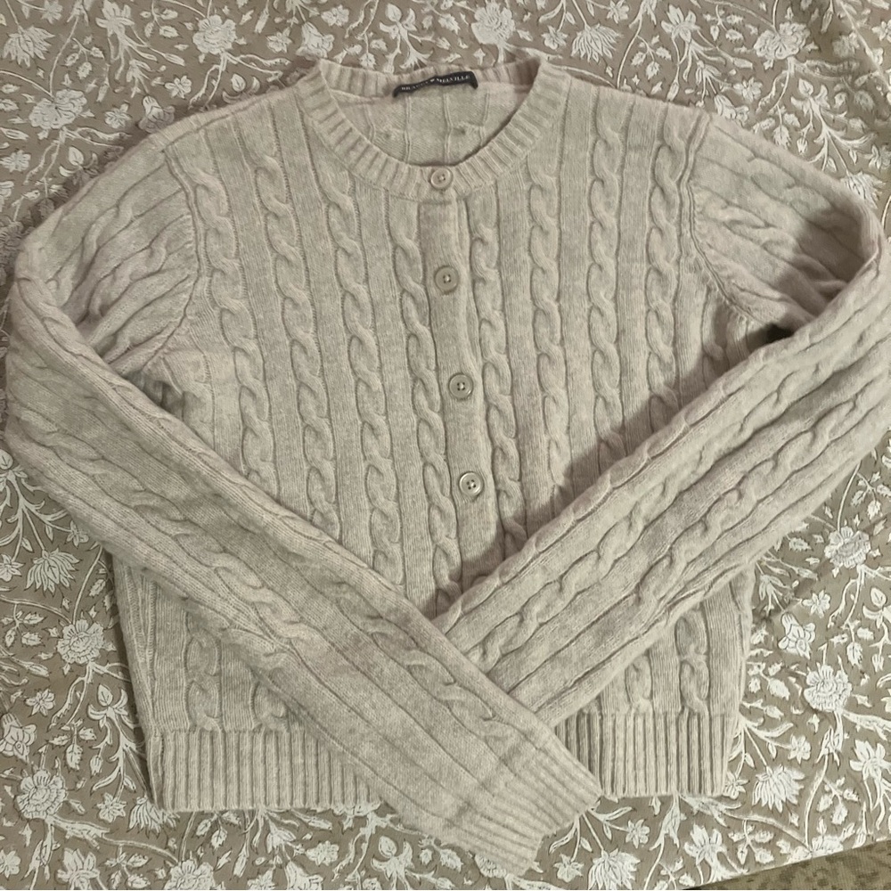 Brandy Melville Cropped Wool Cable Knit Cardigan